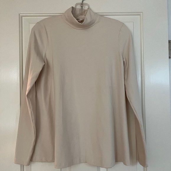 Susana Monaco Long Sleeved Swing Turtle Neck Top - New with Tags - Picture 1 of 6
